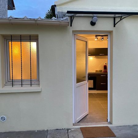 Grand Studio Tout Equipe Proche Paris & Disneyland Ozoir-la-Ferrière Exteriör bild